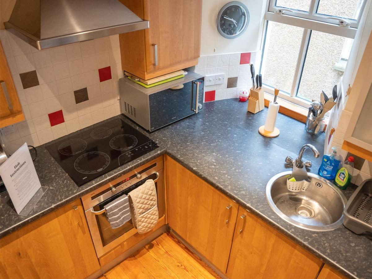 2 Bedroom Characterful Semi-Detached House, Enviably Located With Balcony And Terrace セント・アンドルーズ エクステリア 写真